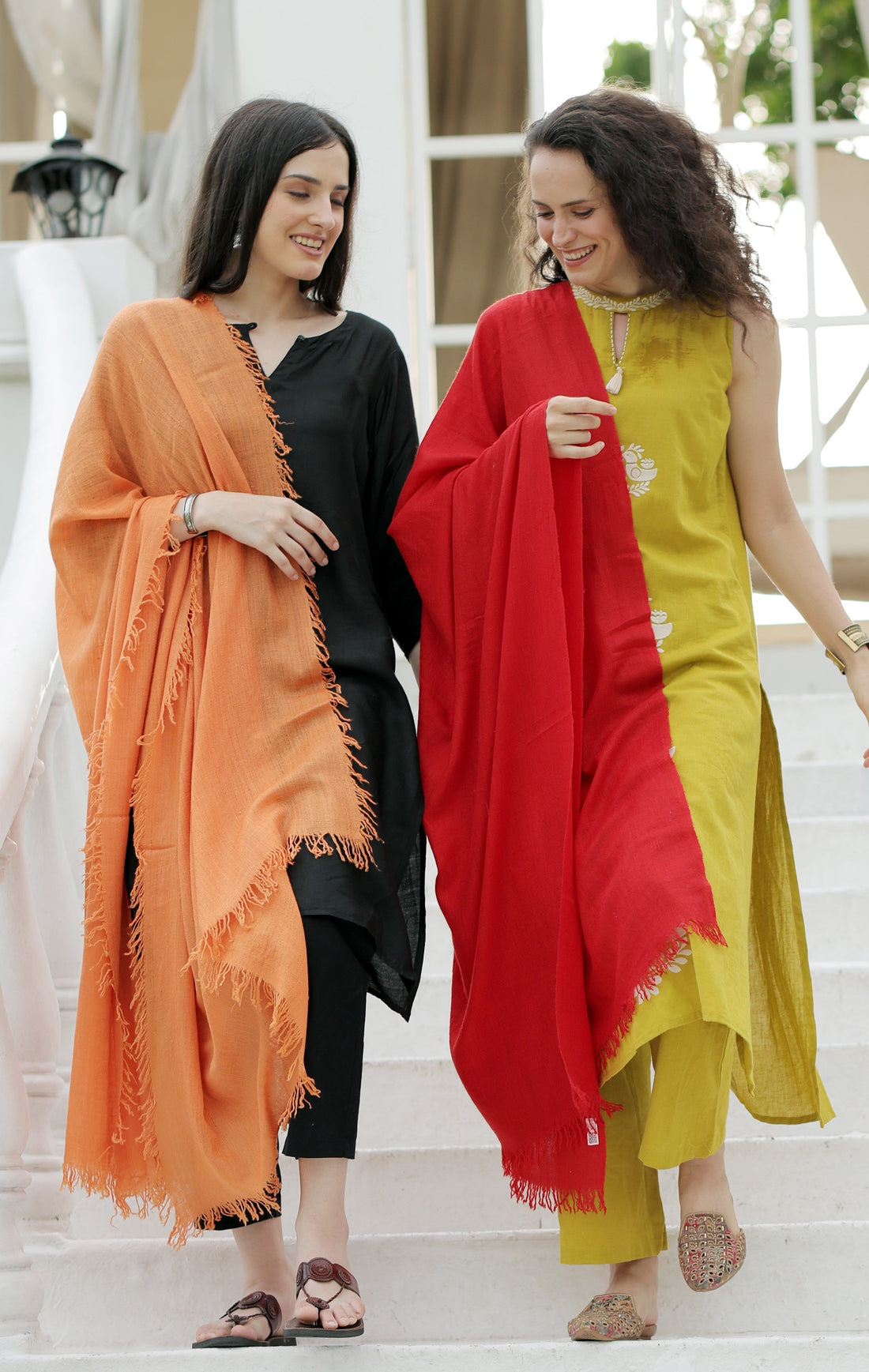 Why Handspun and Handwoven Pashmina Is Superior: The Real Difference in Authentic Luxury