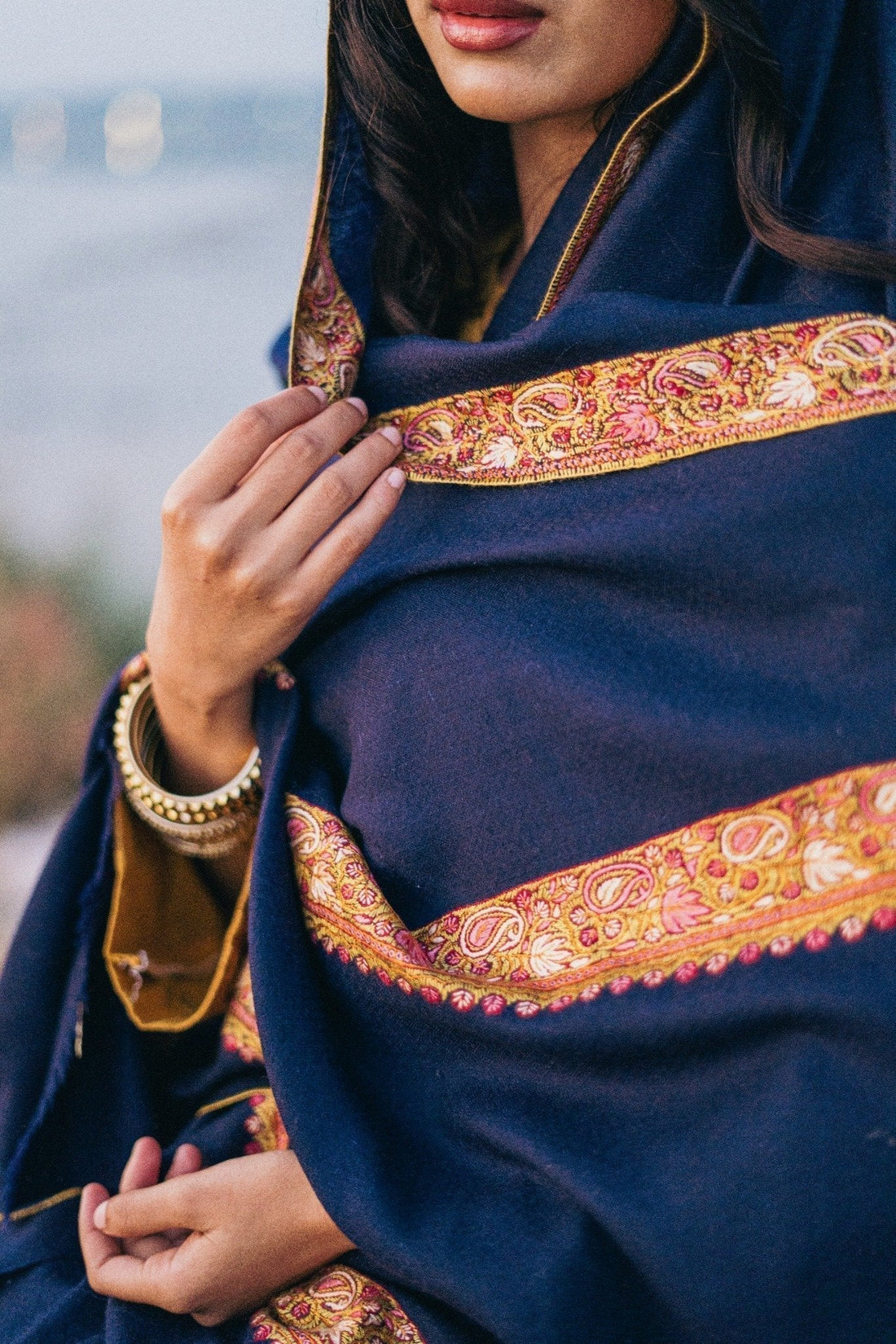 What Makes Pashmina a Quiet Luxury Essential? Heritage Craft Explained