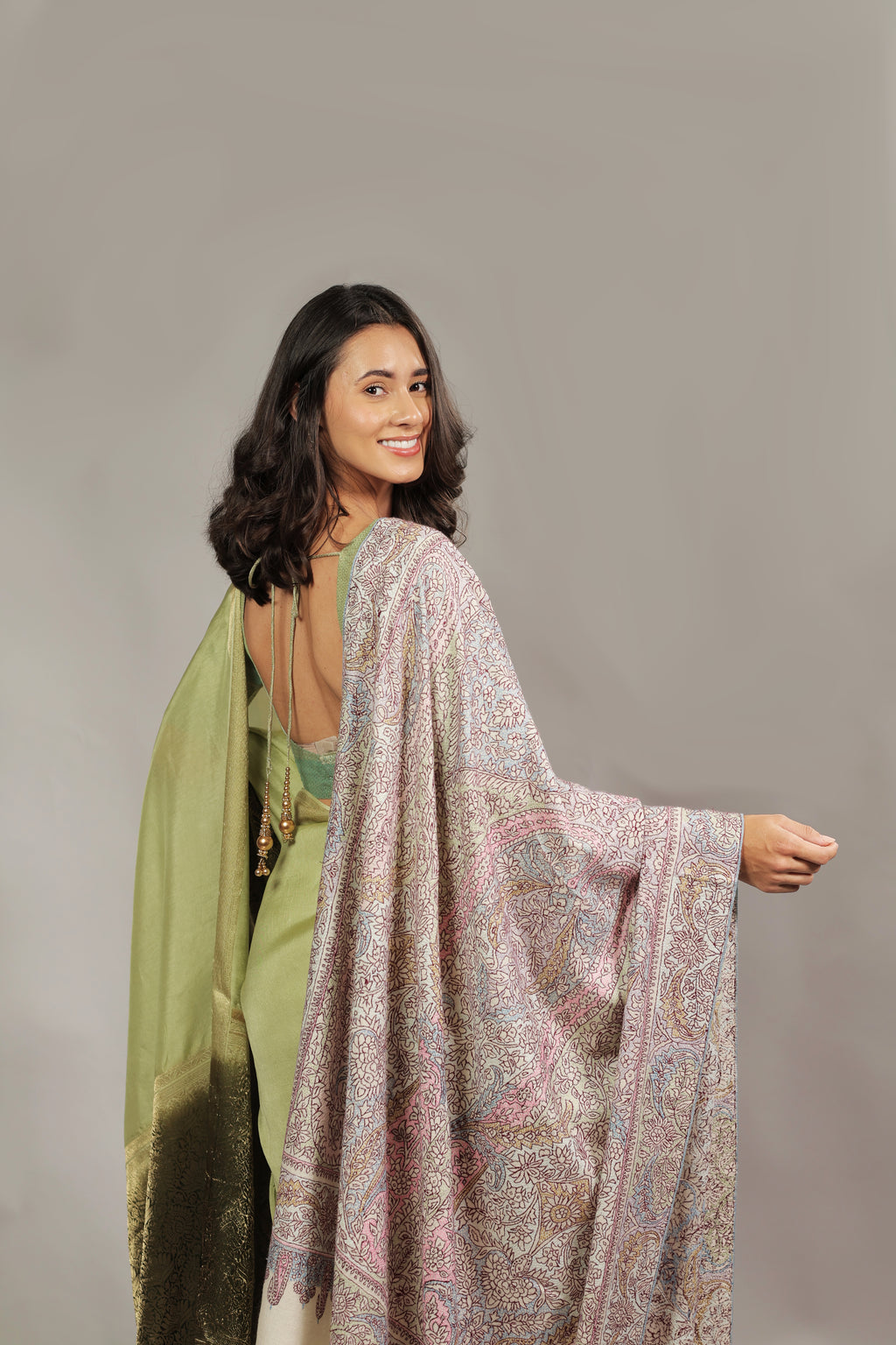 Grey Sozni Hand Embroidered Heavy Grey Bootidaar Pashmina Shawl