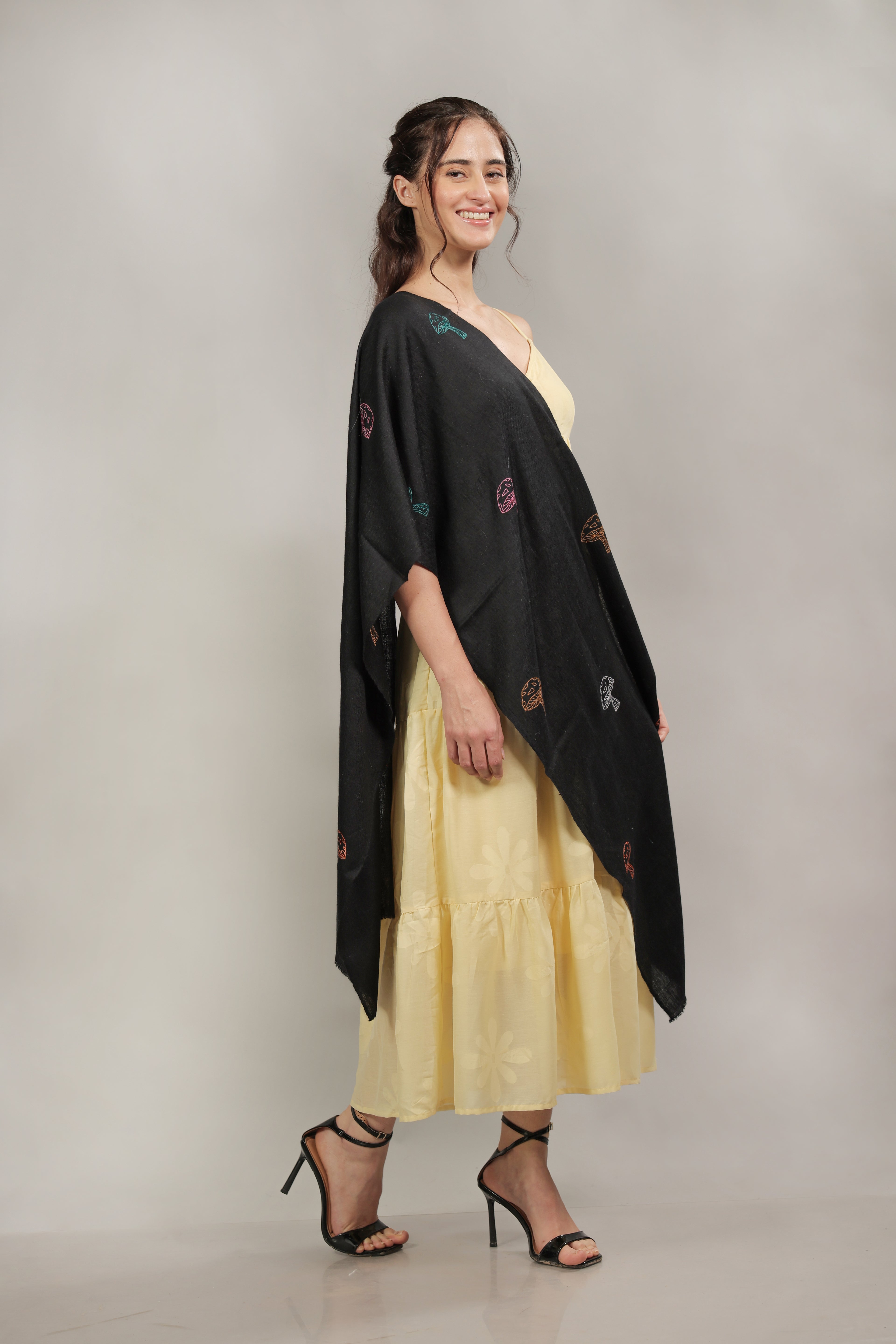 Black Sozni Hand Embroidered Pashmina Muffler