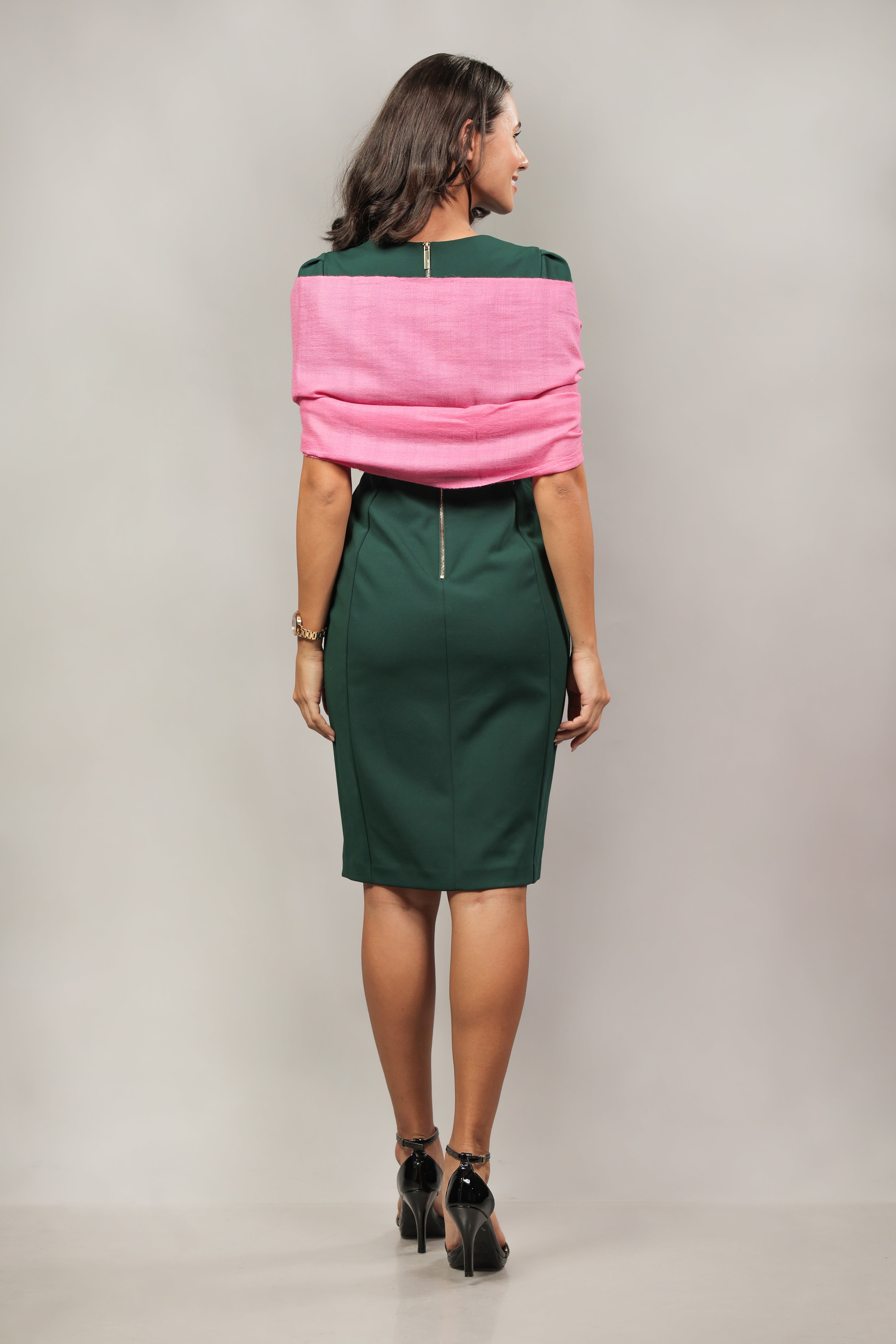 Pink Sozni Hand Embroidered Pashmina Muffler