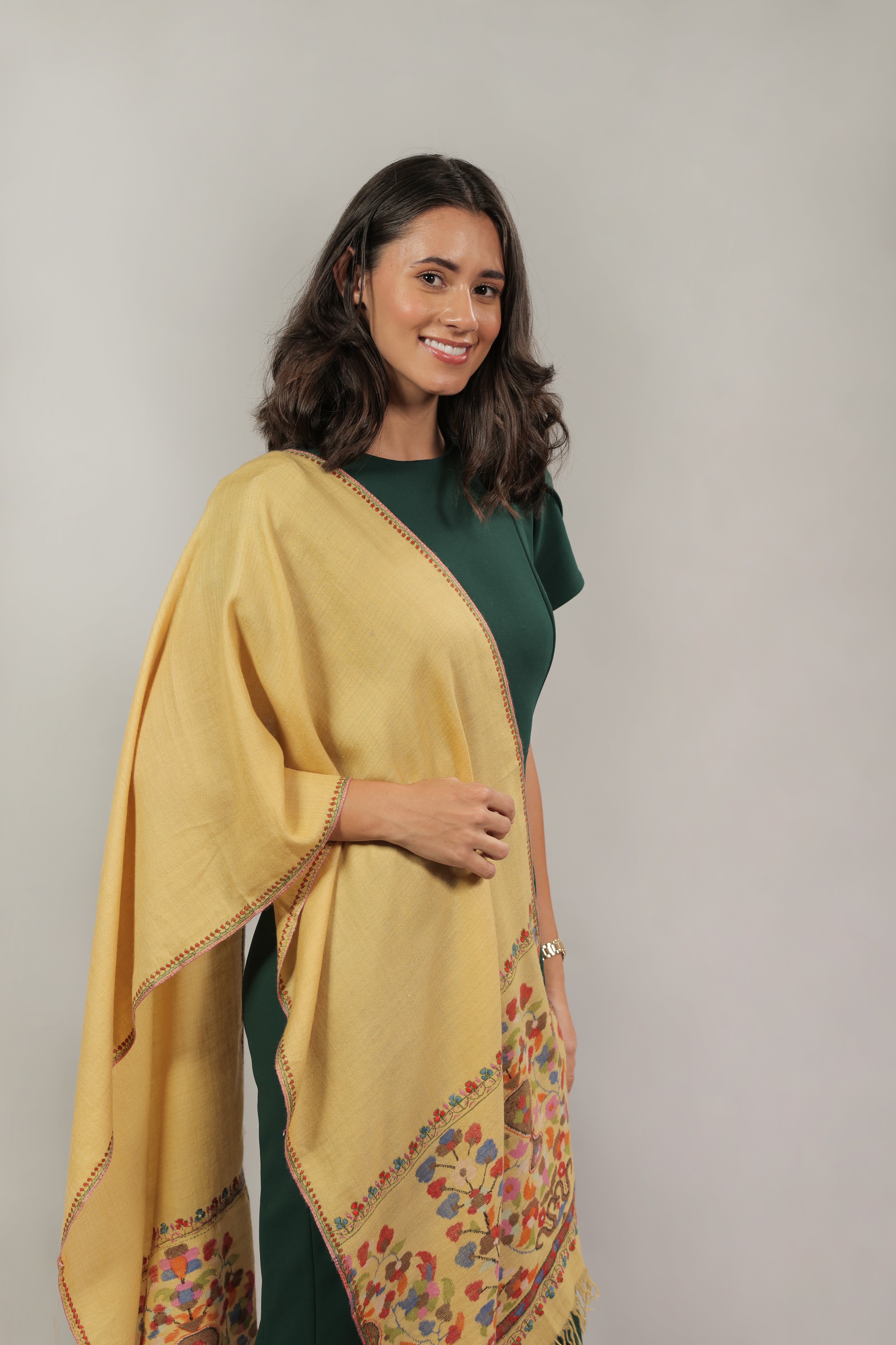 Yellow Kani and Sozni Palla Pashmina Muffler
