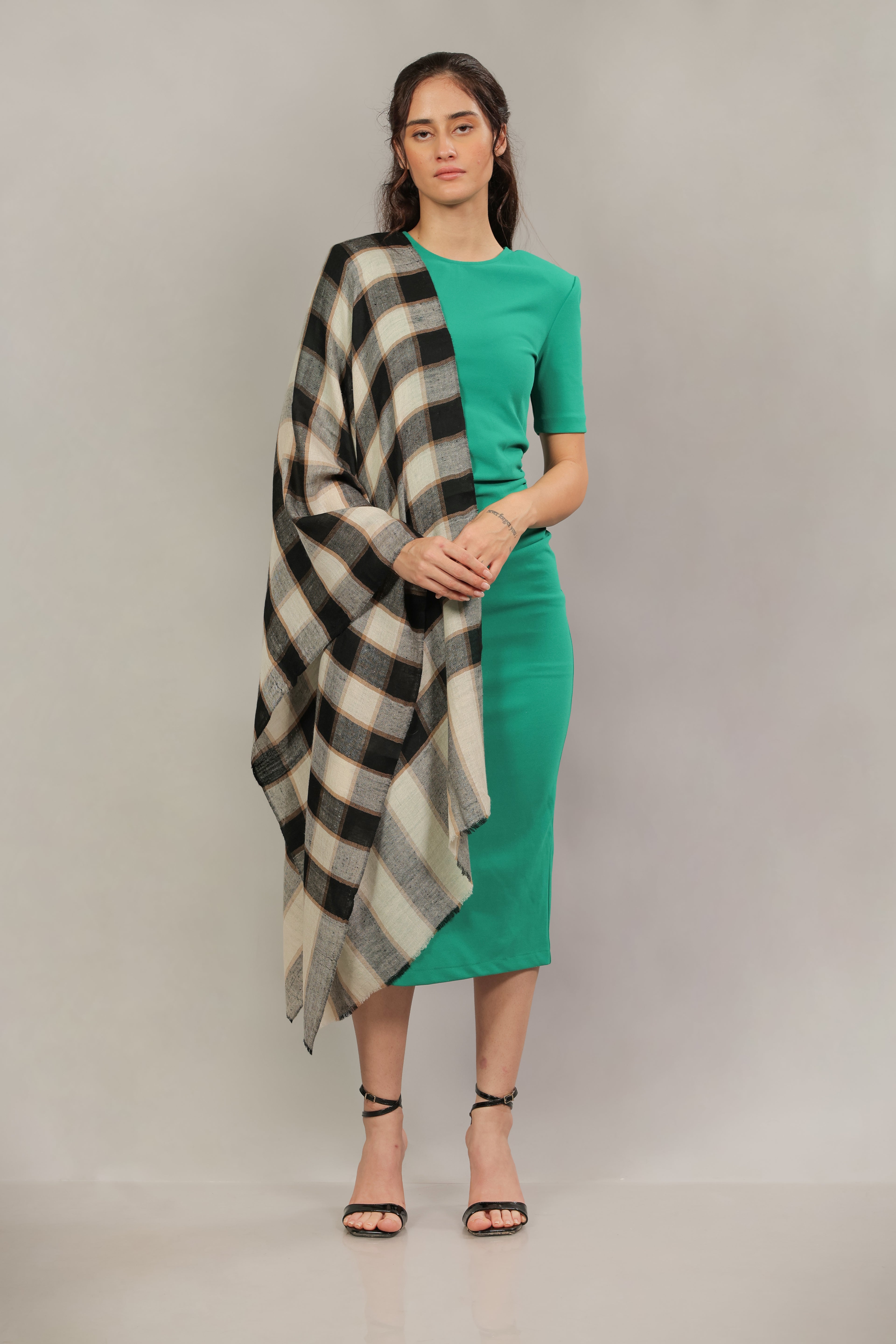 Black and White Checkered Pashmina Wrap