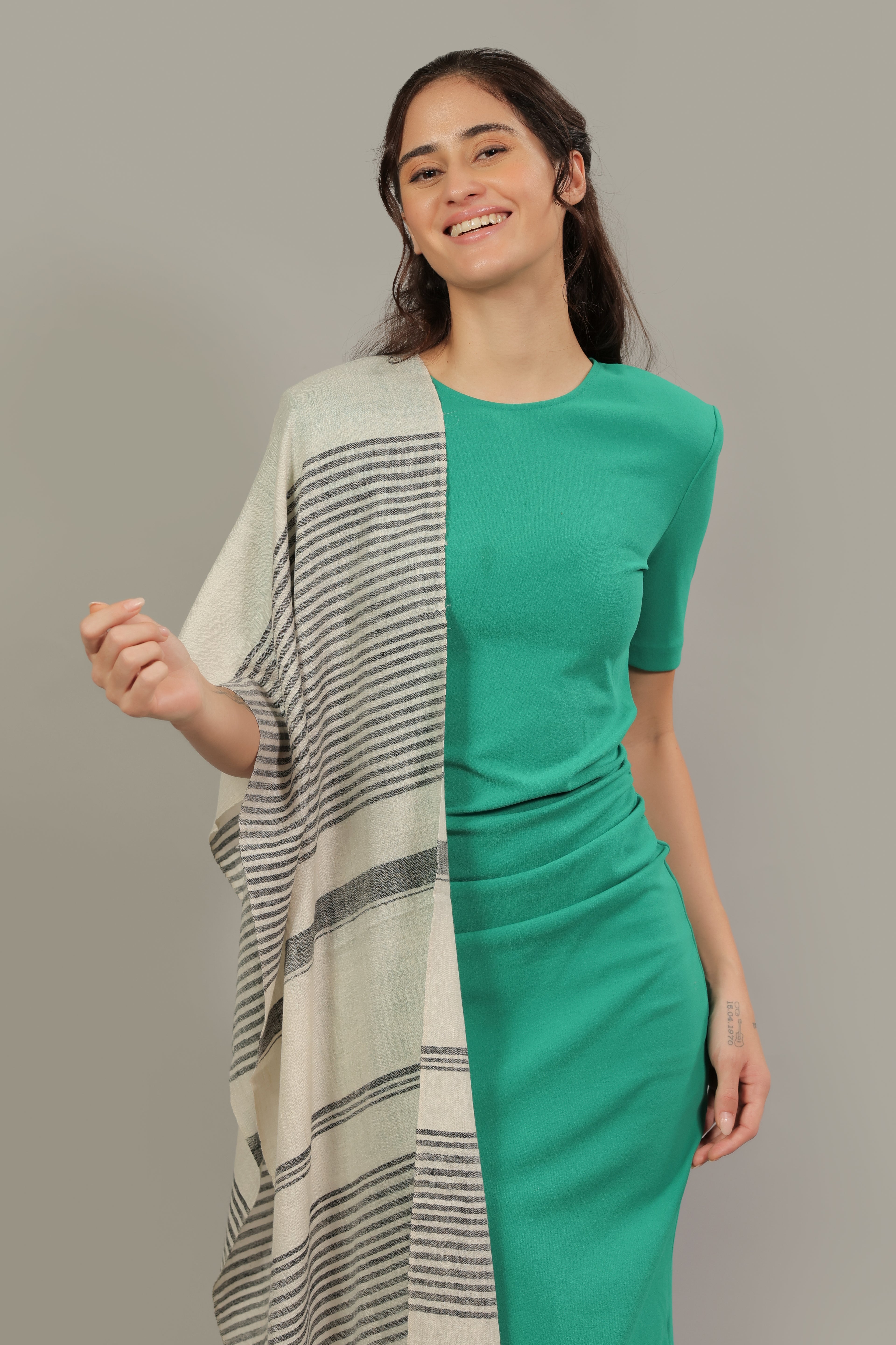 Black and White Stripes Pashmina Muffler