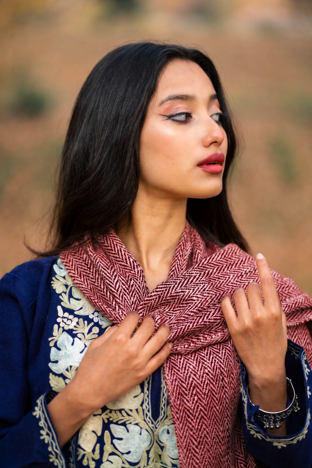 Red & Ivory Thick Handspun Muffler