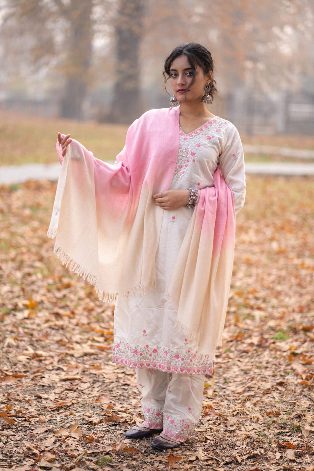 Ivory and Pink Ombre Handspun Pashmina Shawl