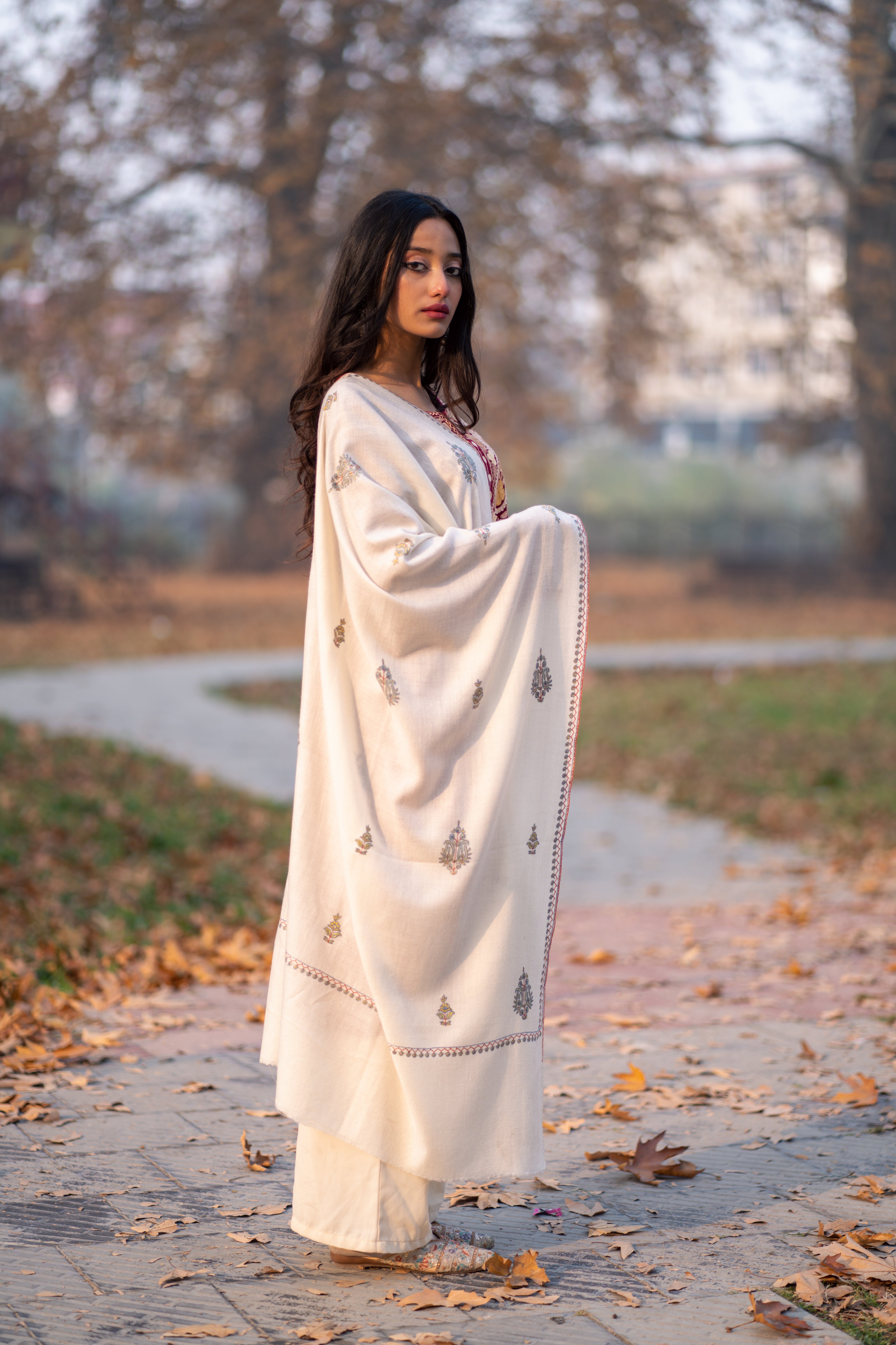 Ivory Sozni Hand Embroidered Pashmina Wrap