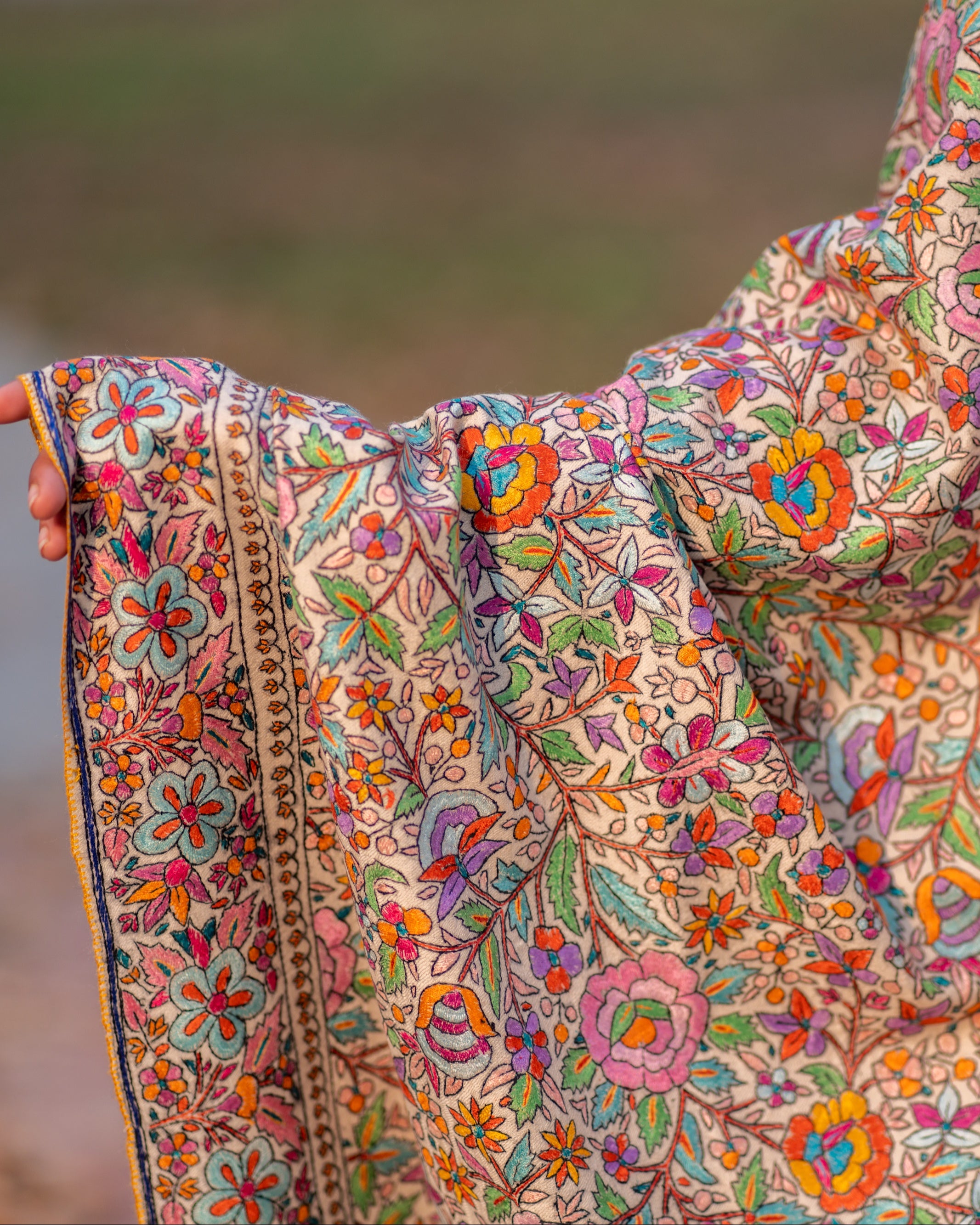 Ivory Sozni Hand Embroidered Jamawar Pashmina Shawl