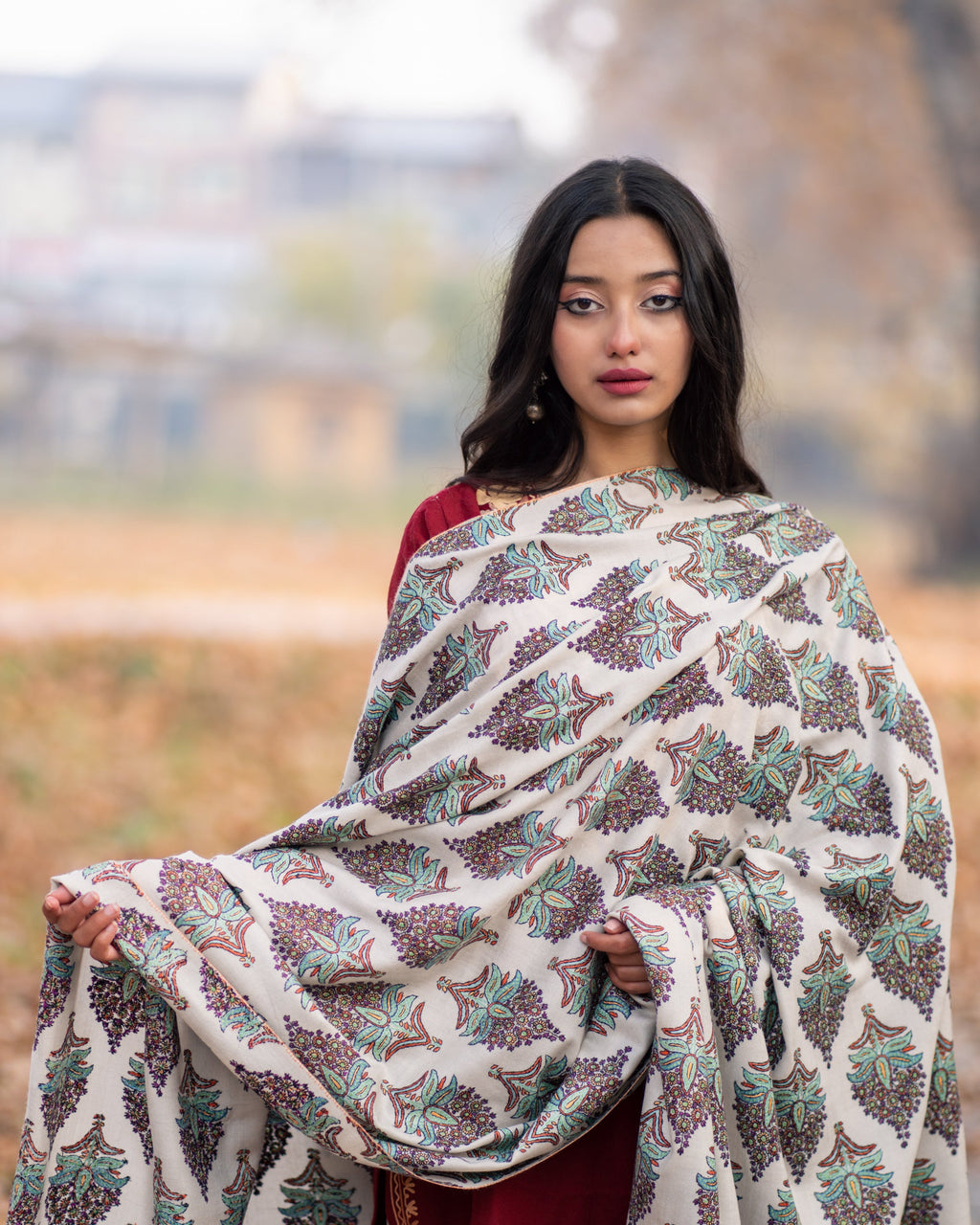 Grey Sozni Hand Embroidered Heavy Bootidaar Pashmina Shawl