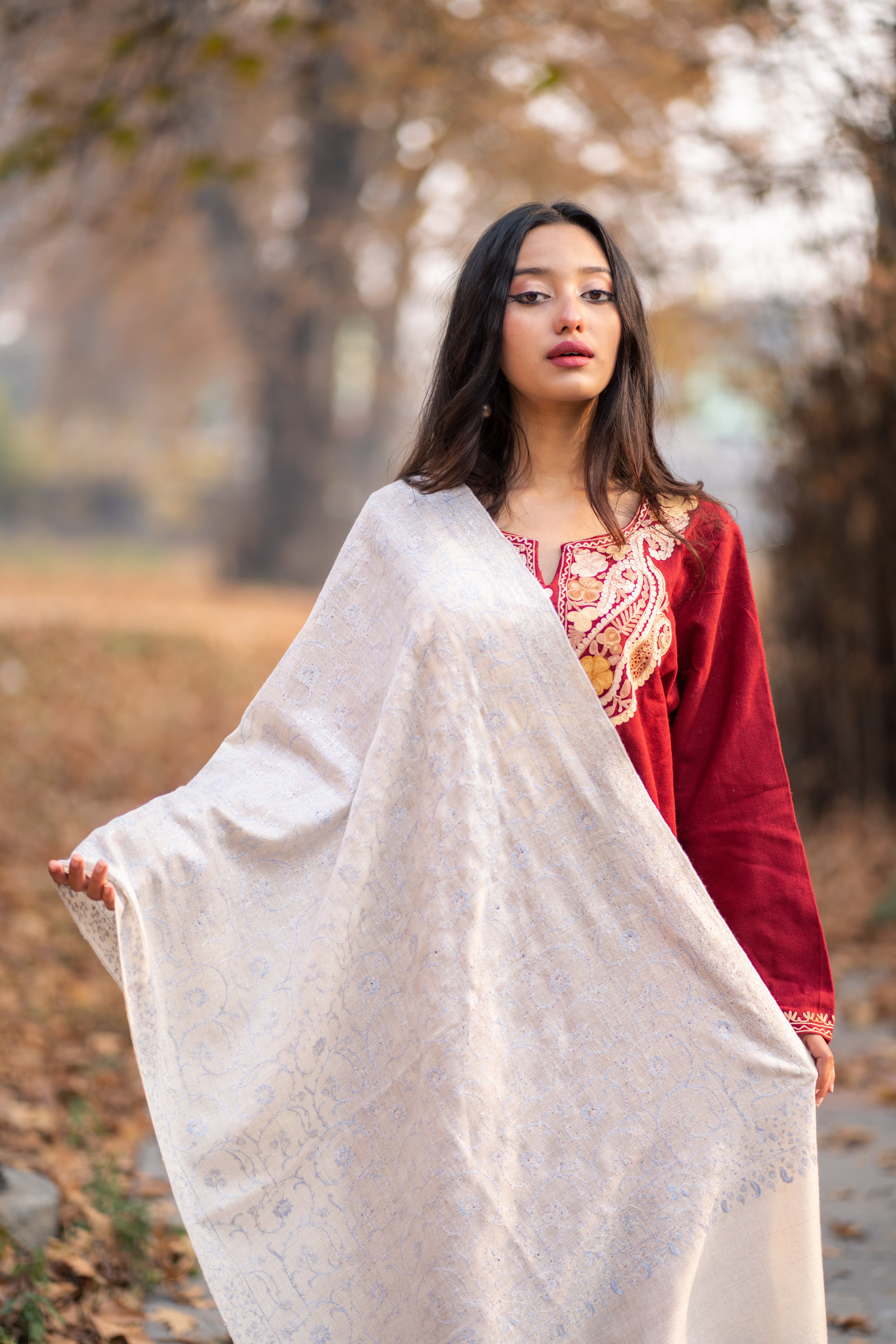 Ivory Sozni Hand Embroidered Pashmina Wrap