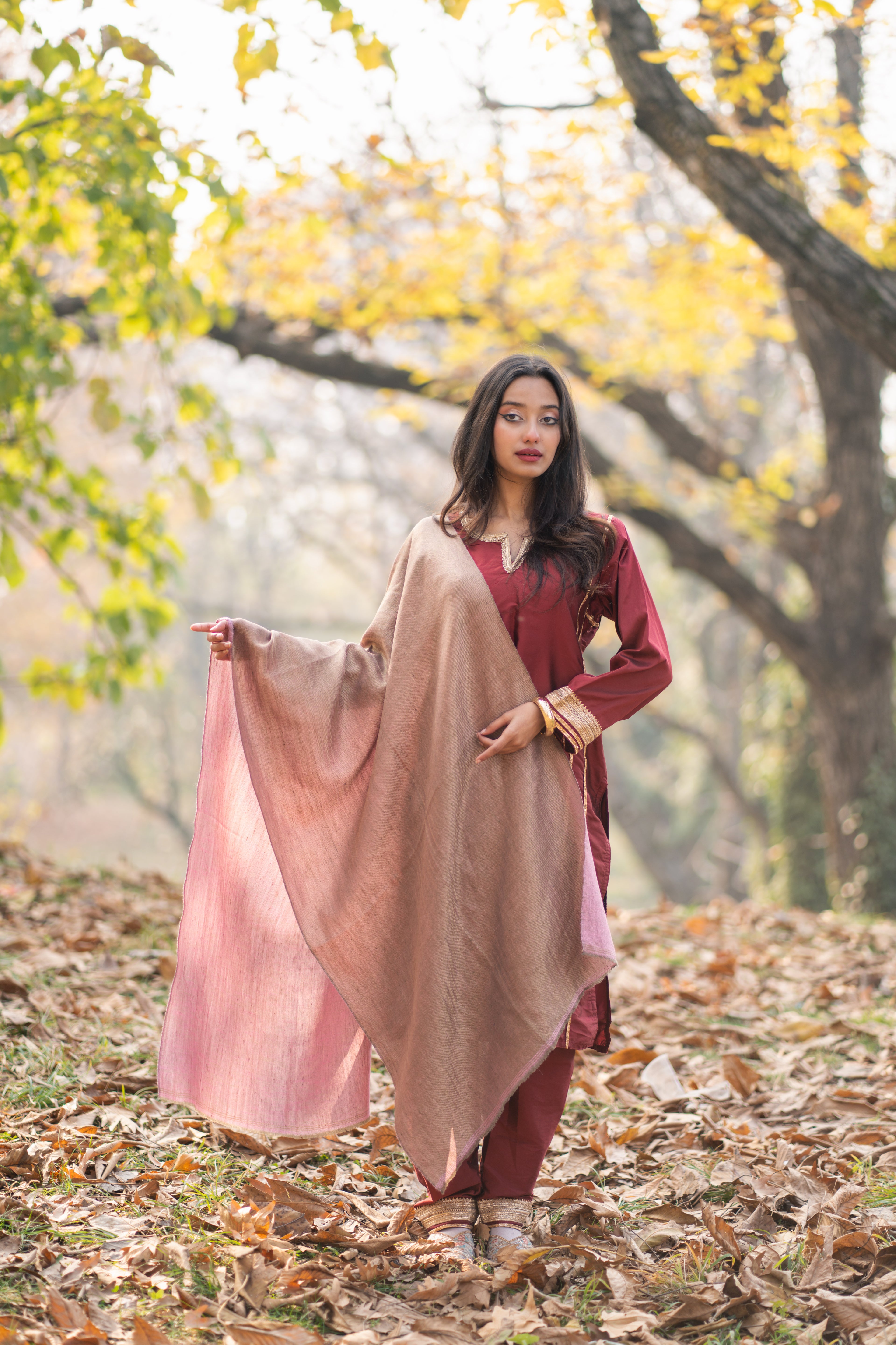 Pink and Gold Zari Weave  Reversible Pashmina Wrap