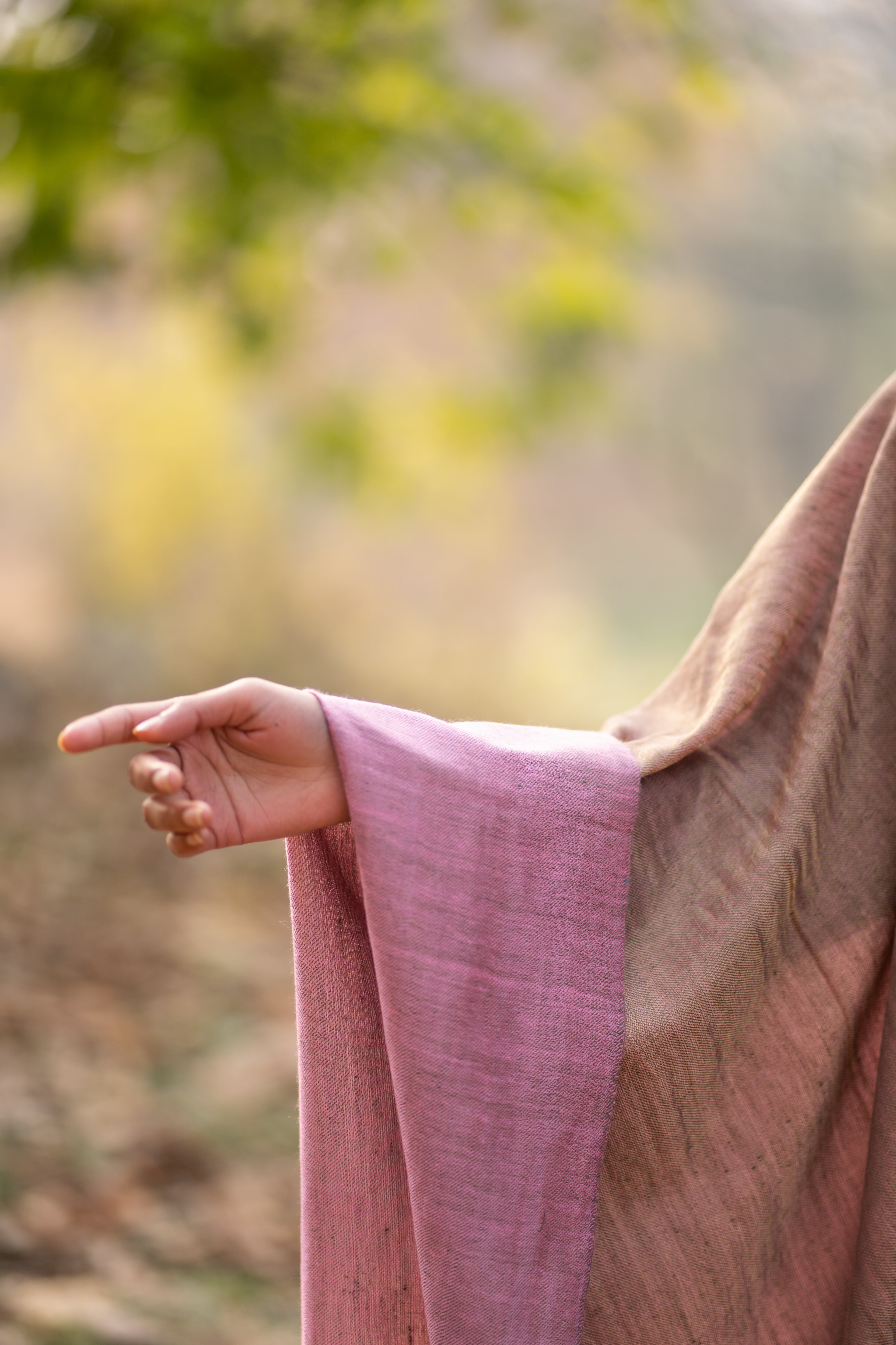 Pink and Gold Zari Weave  Reversible Pashmina Wrap