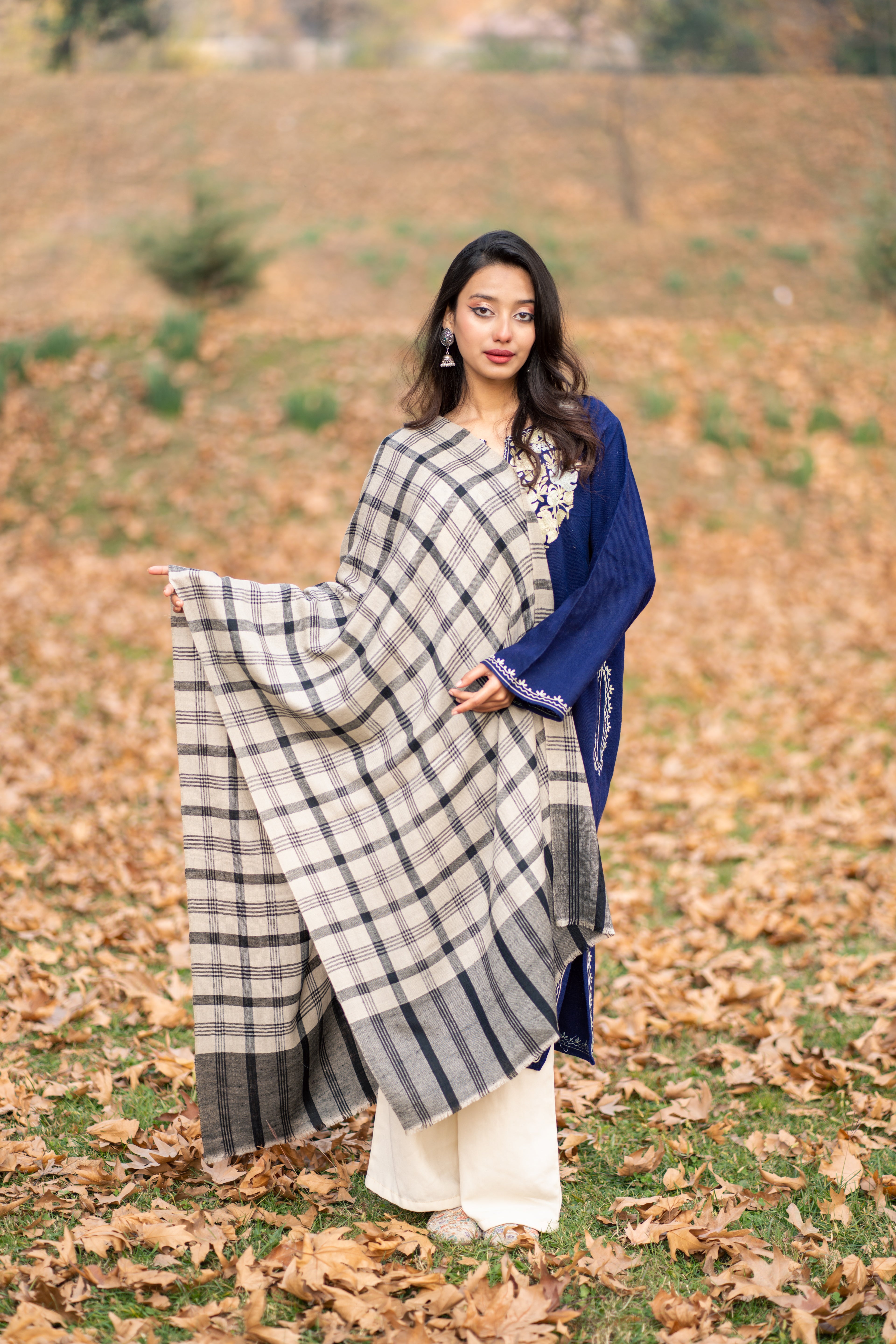 Black and Grey Checkered Pashmina Wrap