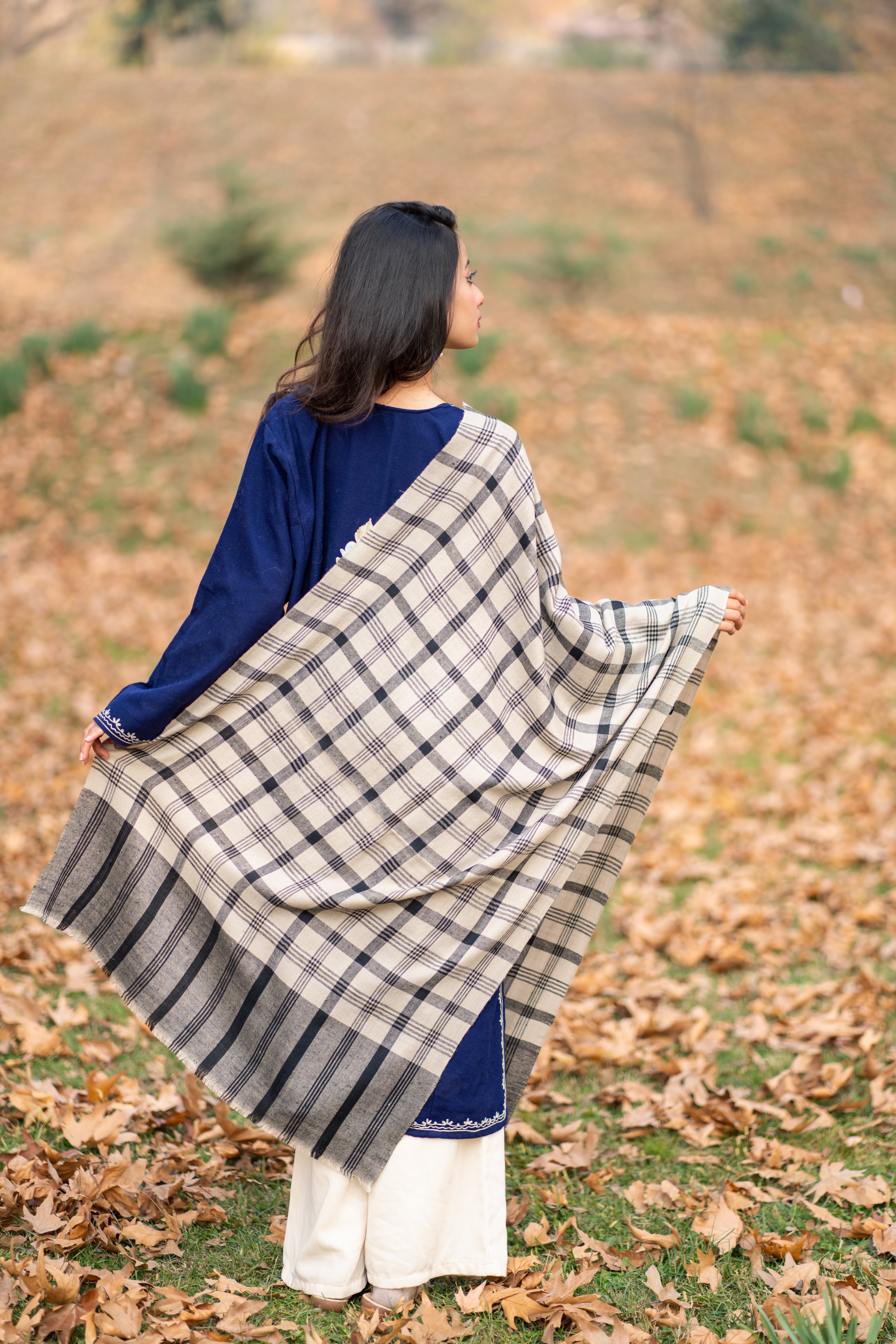 Black and Grey Checkered Pashmina Wrap