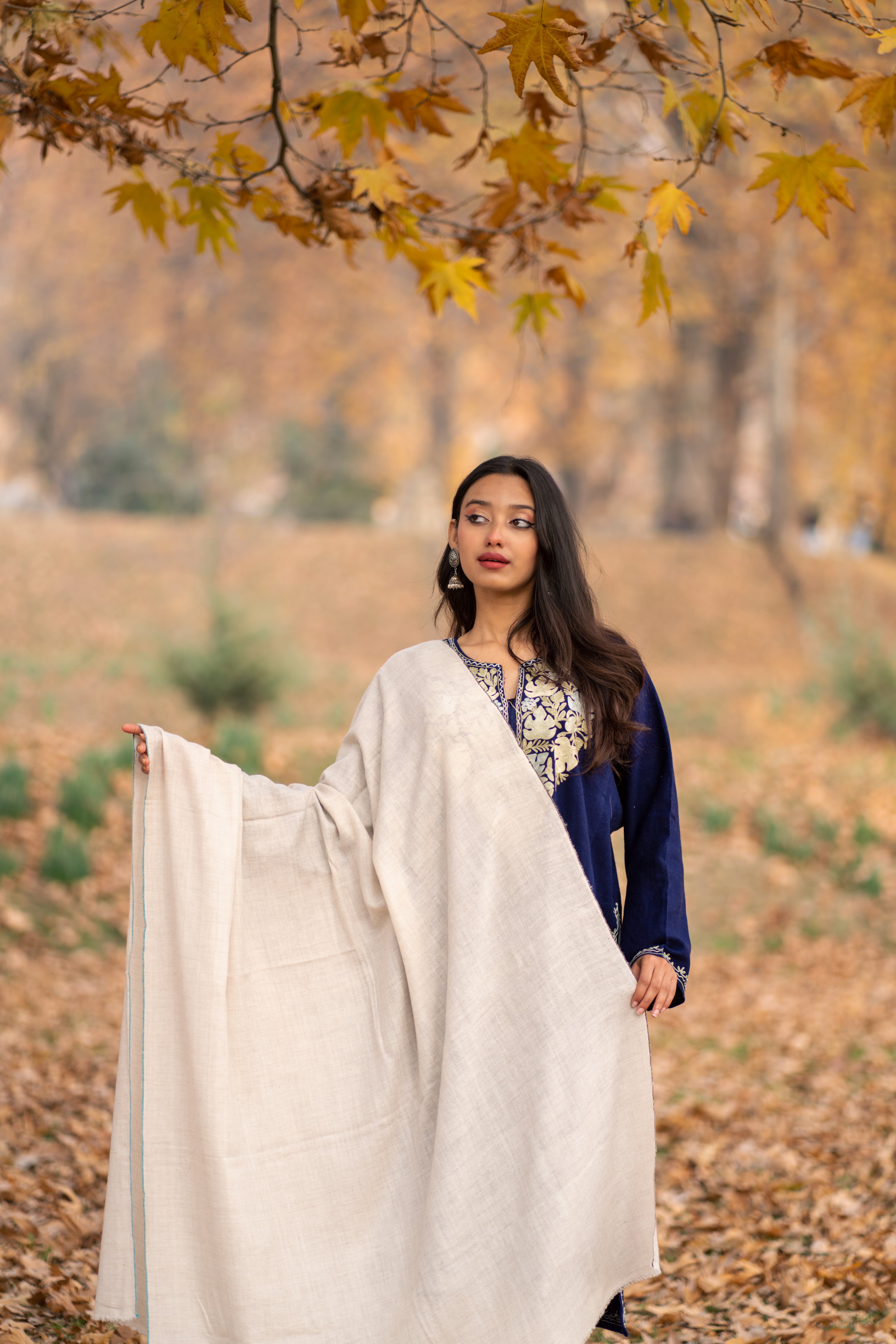 White Handspun Pashmina Shawl