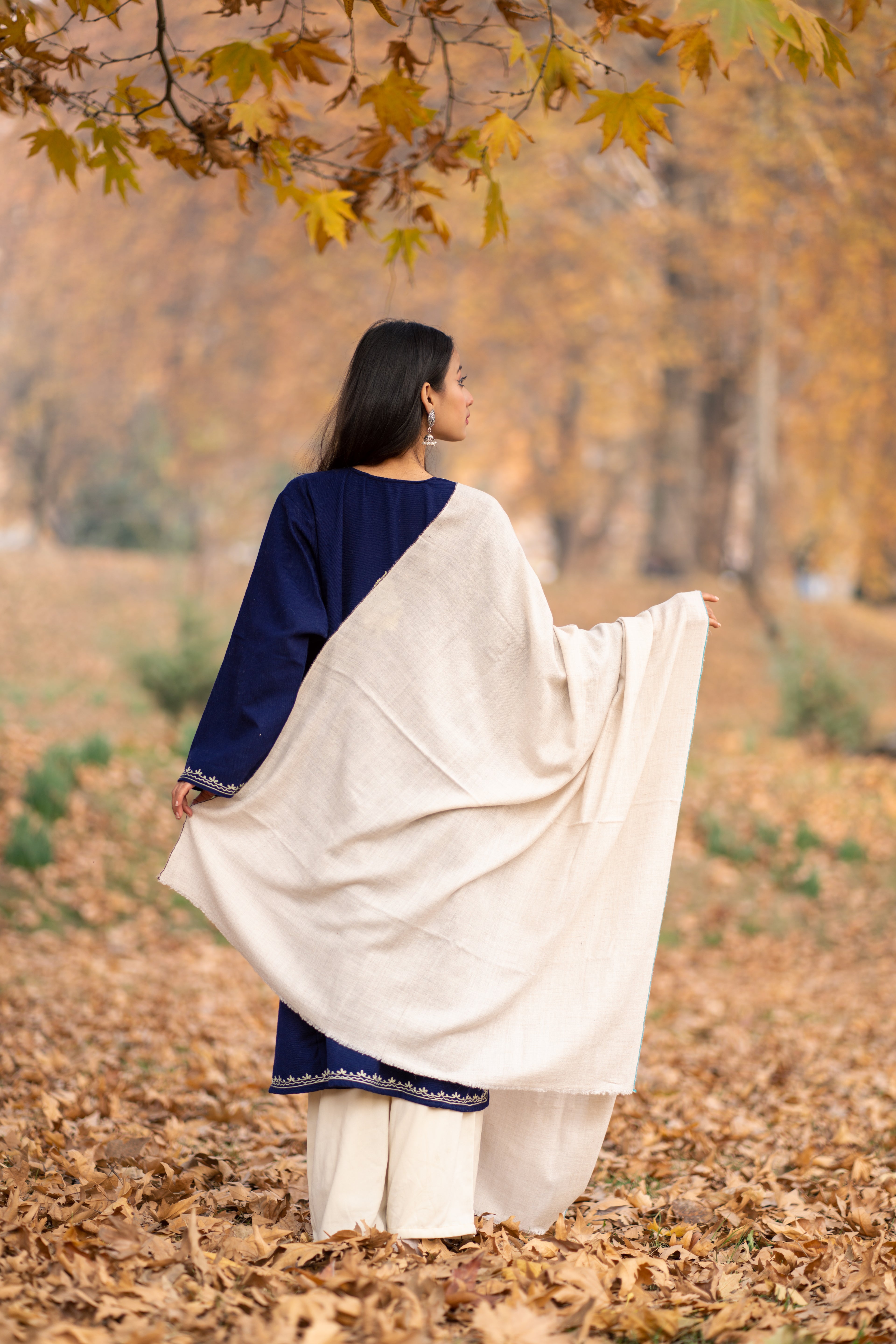 White Handspun Pashmina Shawl