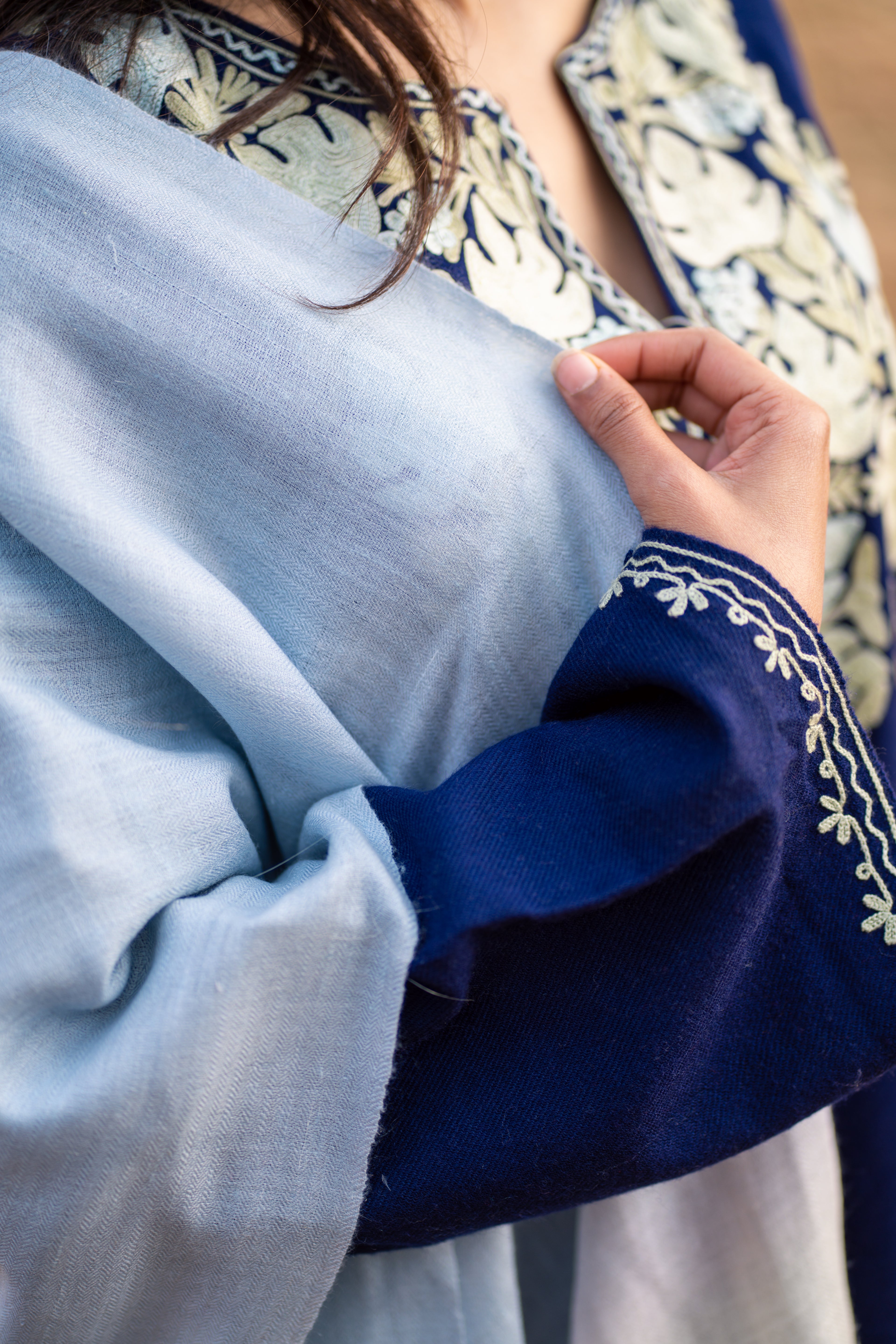 Blue & White Ombre Pashmina Muffler