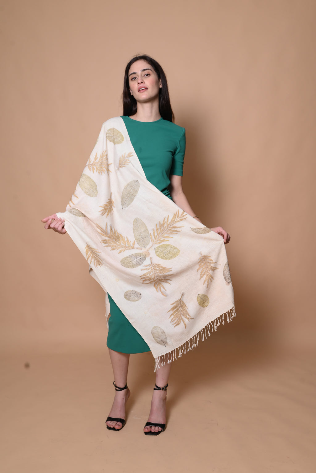 Ivory Fern and Eucalyptus Organic Leaves Dyed Eri Silk Stole