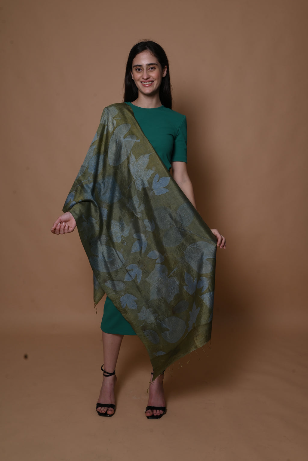 Green Organic Leaves Dyed Mulberry Silk Stole