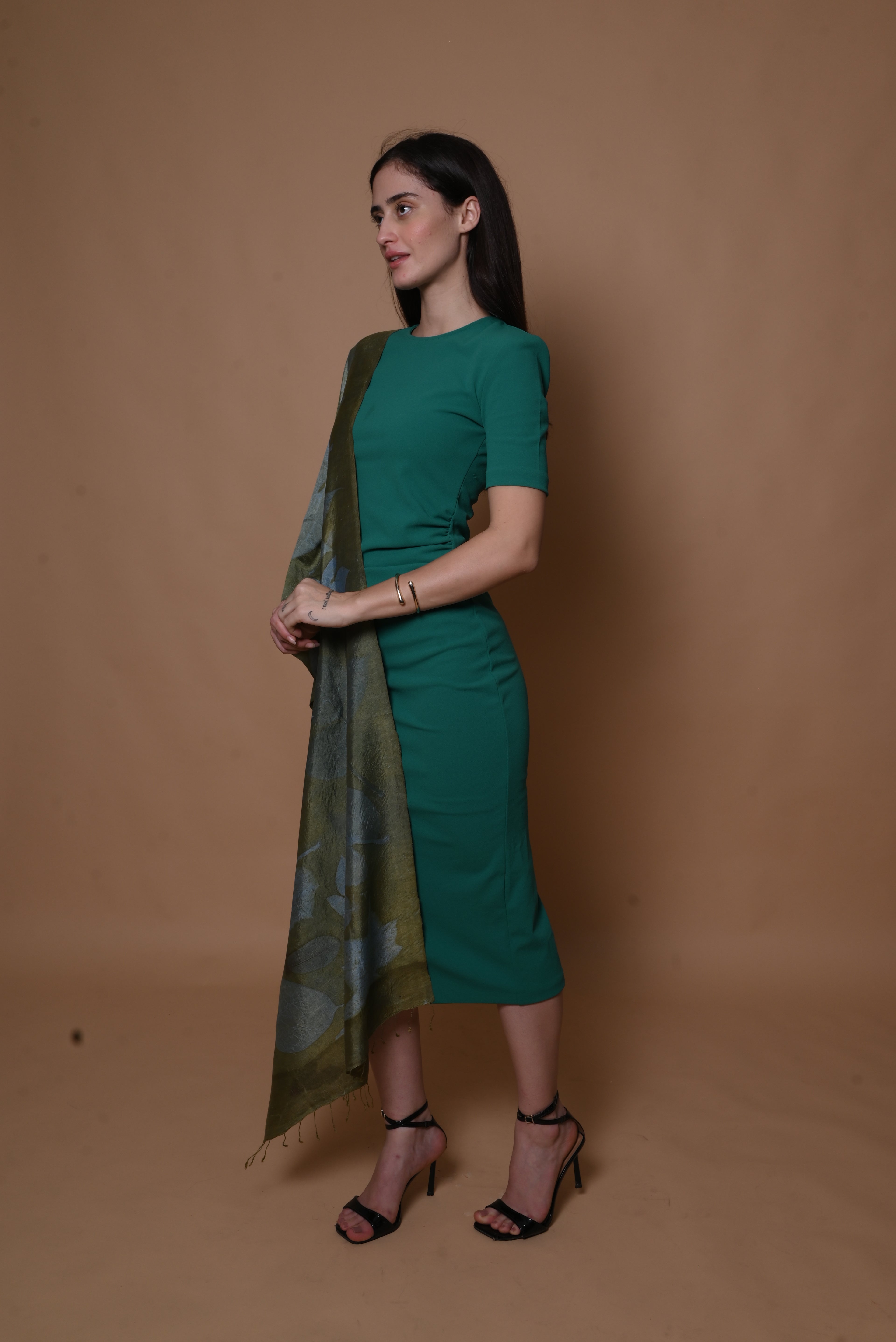 Green Organic Leaves Dyed Mulberry Silk Stole