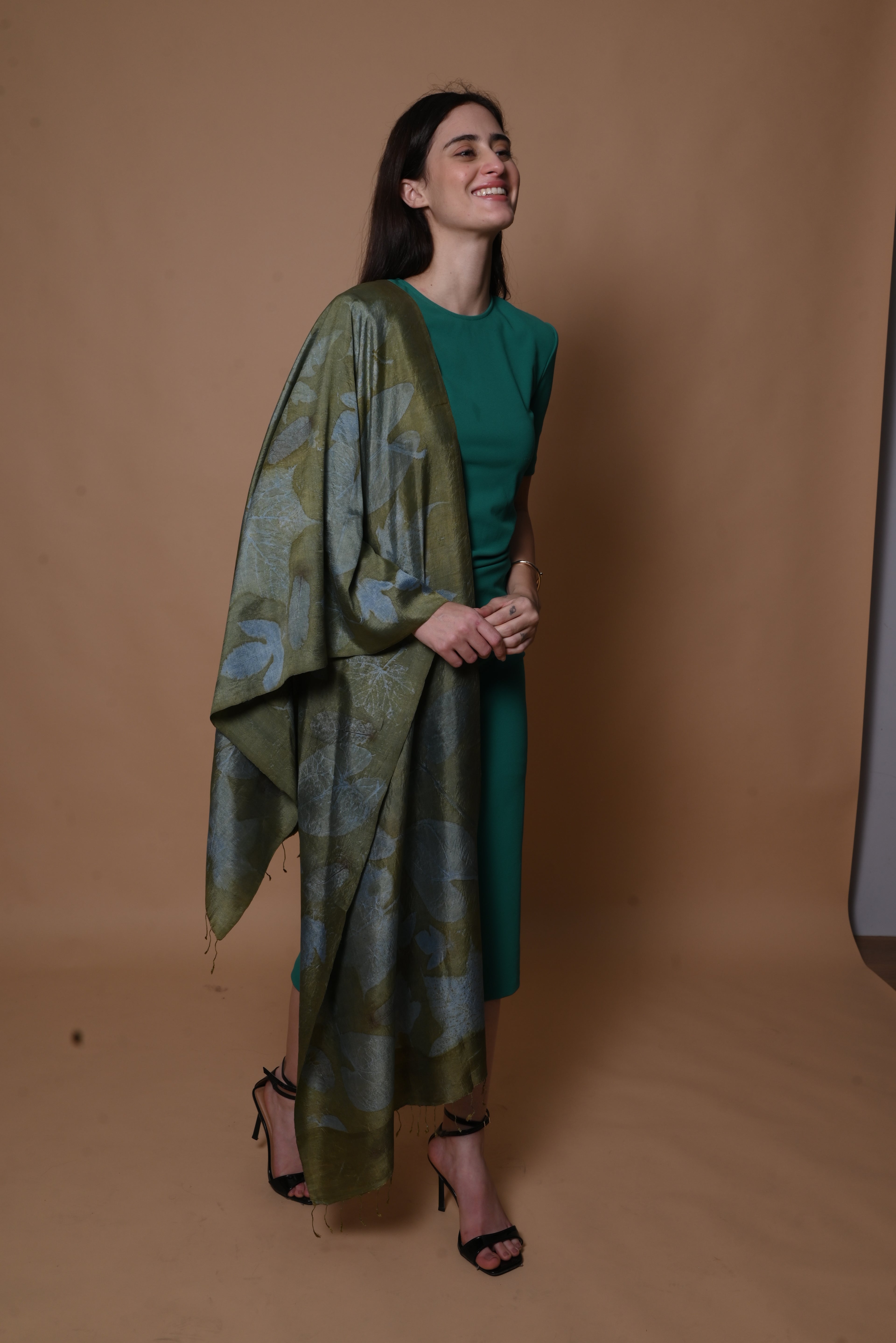 Green Organic Leaves Dyed Mulberry Silk Stole