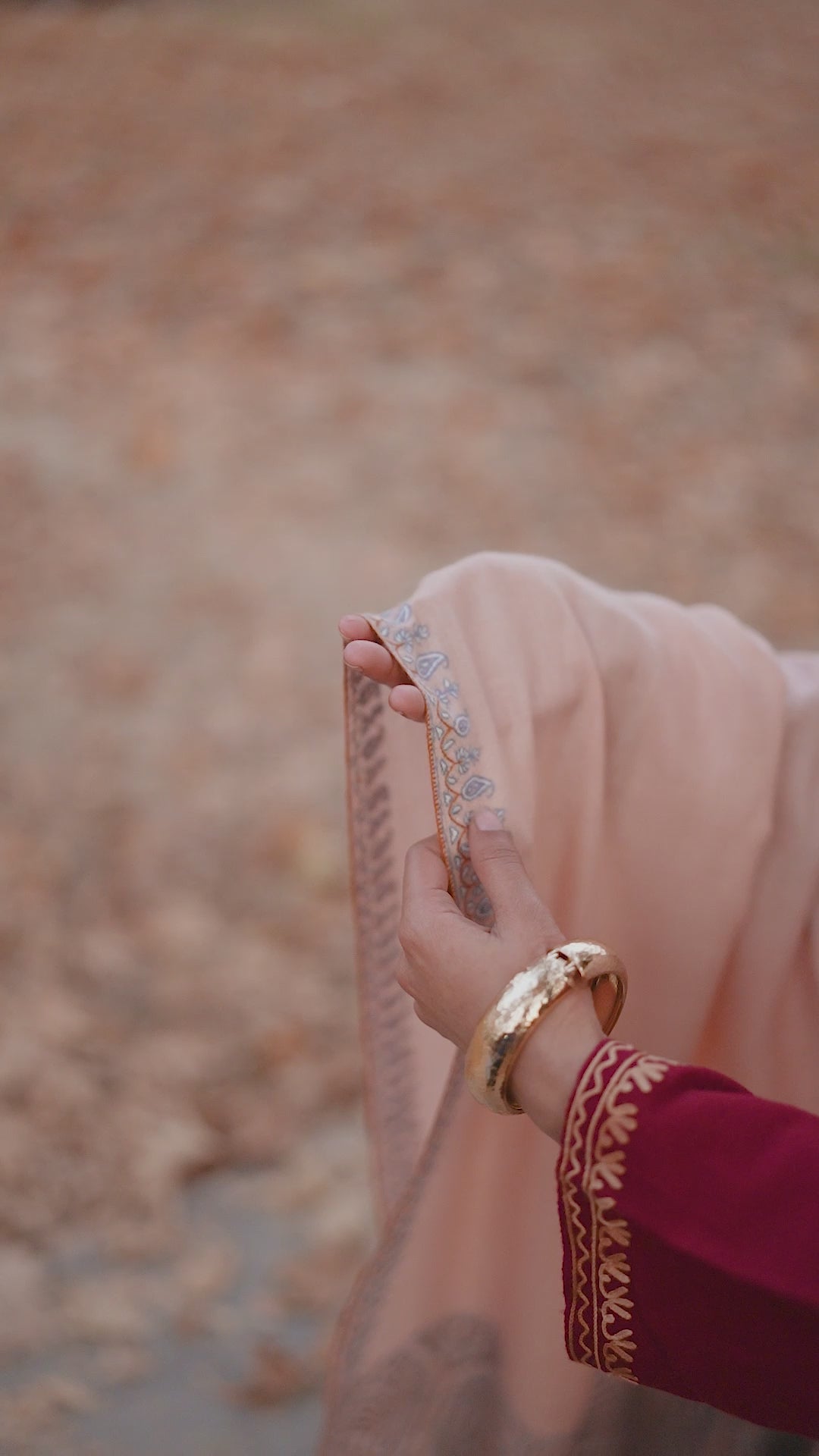 Peach Sozni Hand Embroidered Palla Pashmina Shawl