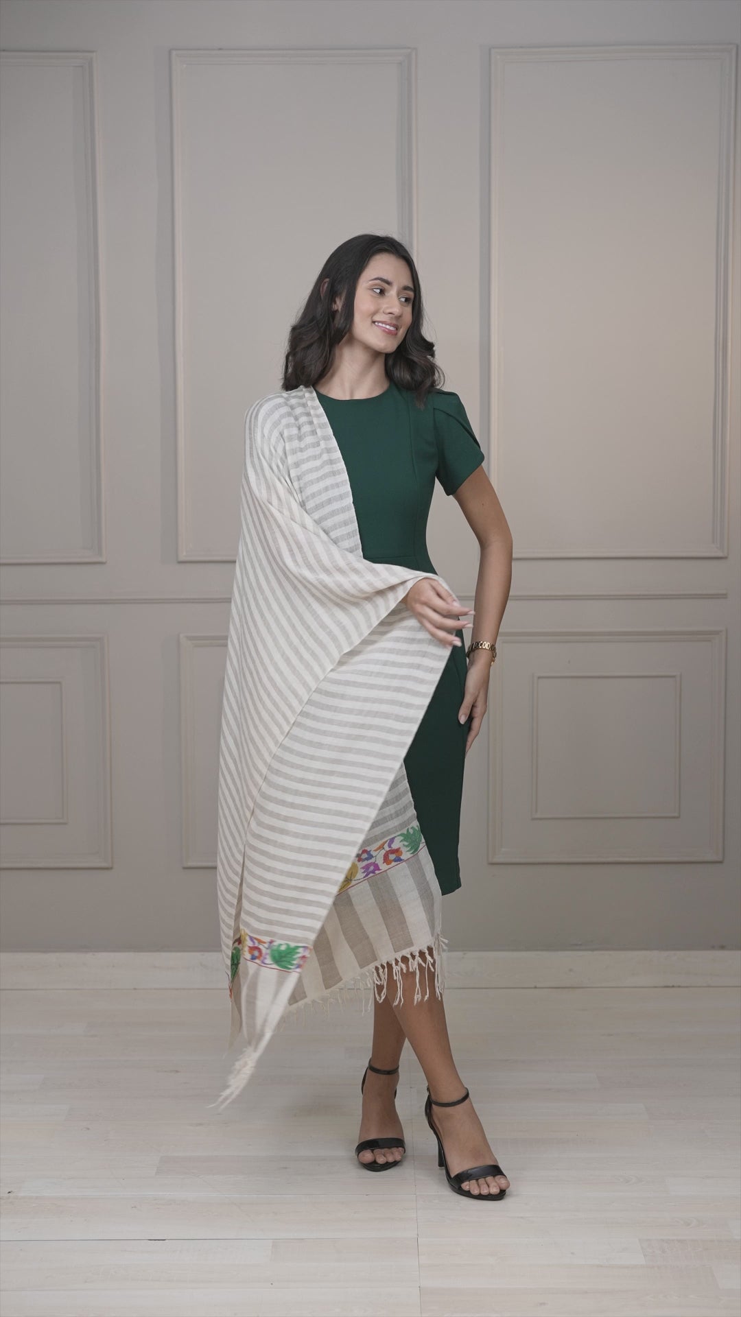 Ivory & Beige Kani Palla Pashmina Wrap