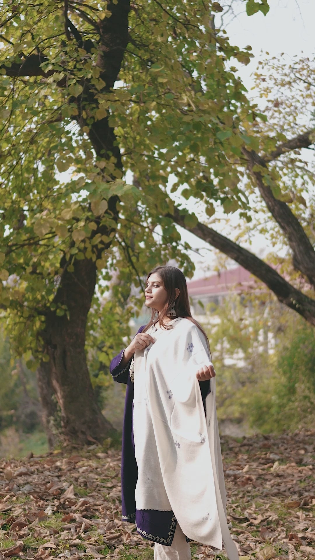 White Organic Flower Dyed Pashmina Wrap