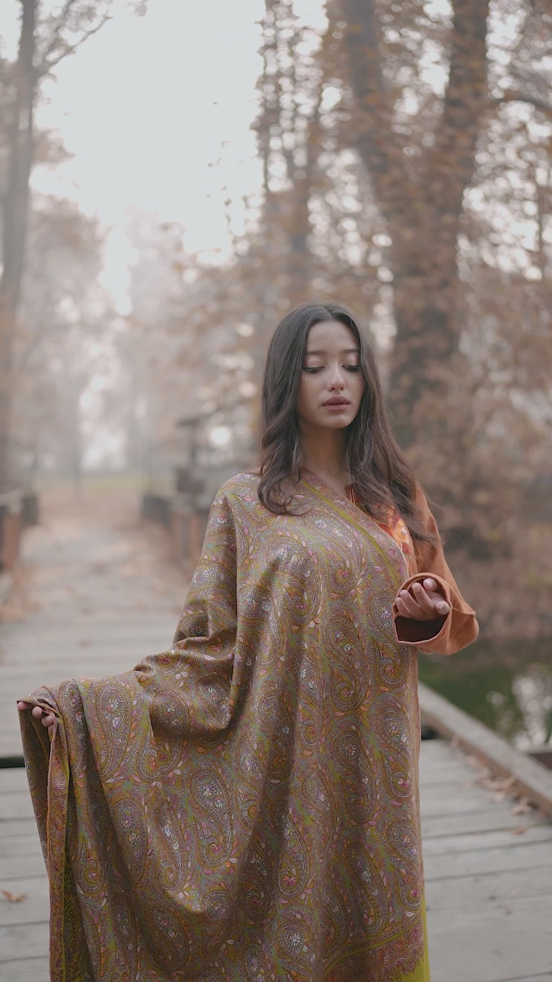 Green Sozni Hand Embroidered Jamawar Pashmina Shawl